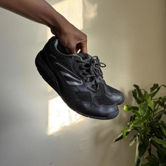 Vintage Dr Scholls women’s black gorpcore‎ sneakers size 9.5 - Picture 2 of 7